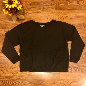 NWOT Everyday Black sweatshirt by Hanes Large